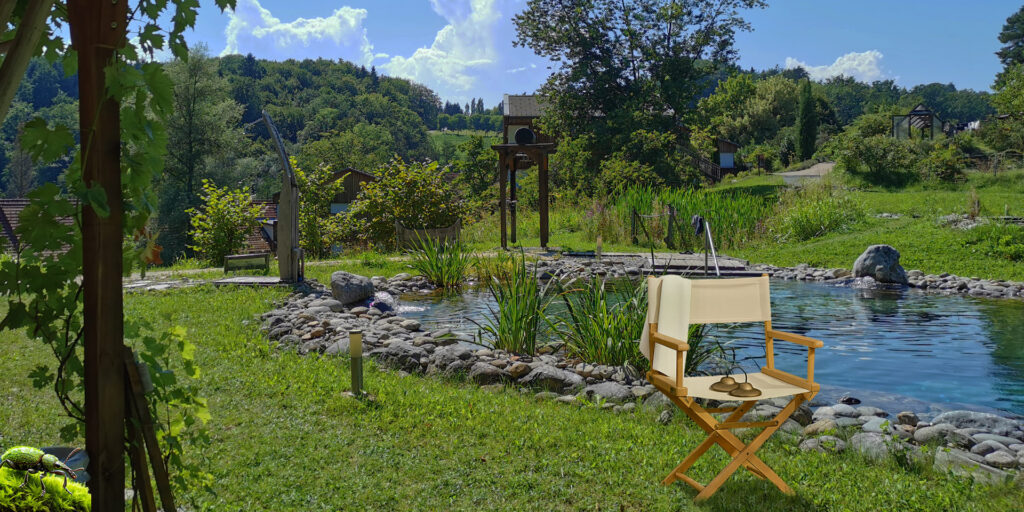 Klappstuhl der Spiritualität am Schwimmteich von TamanGa